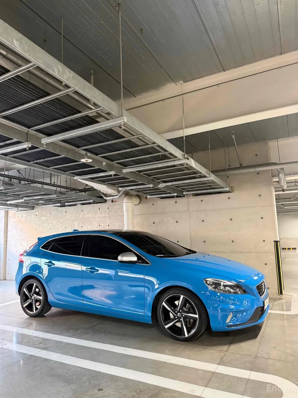V40
