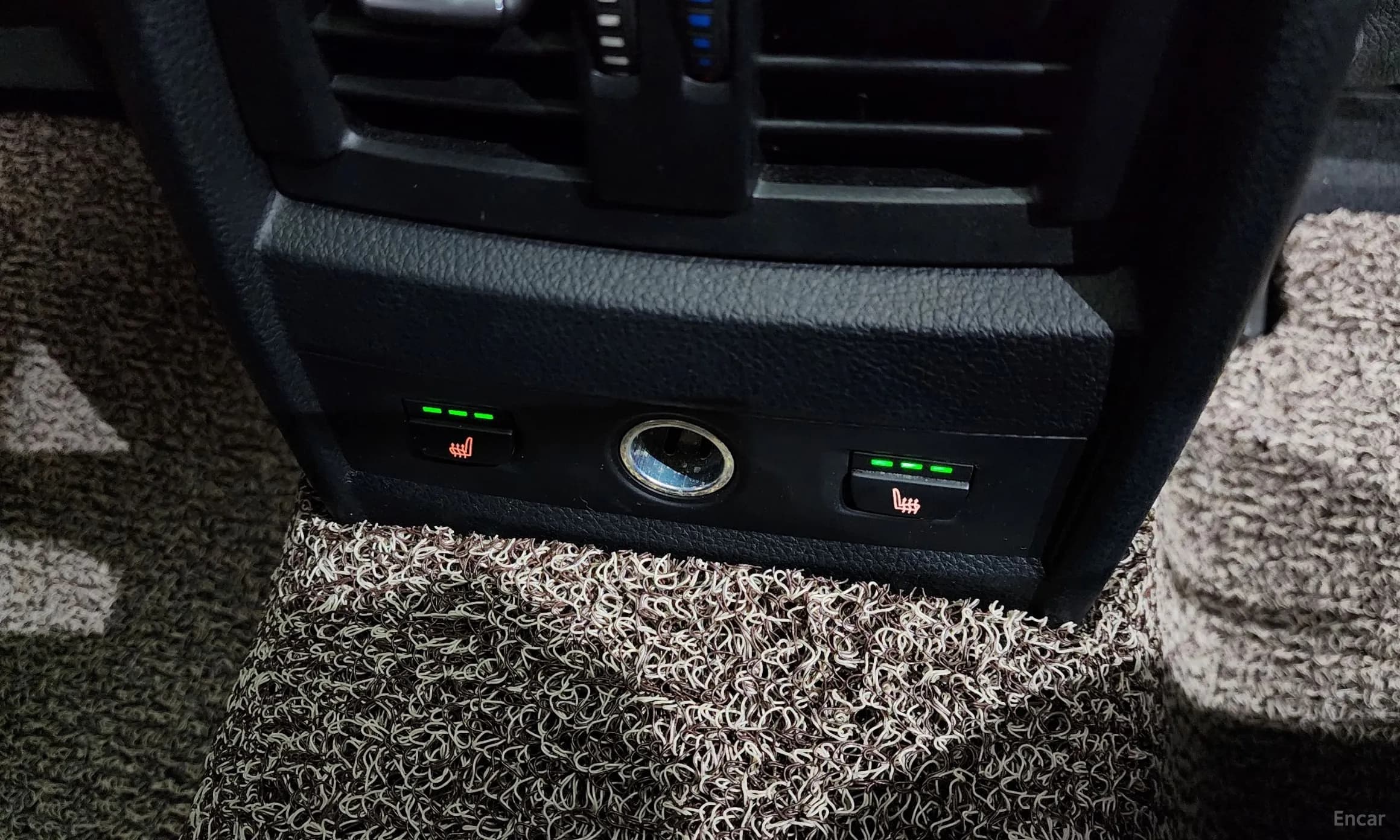 Series 4 (F32)