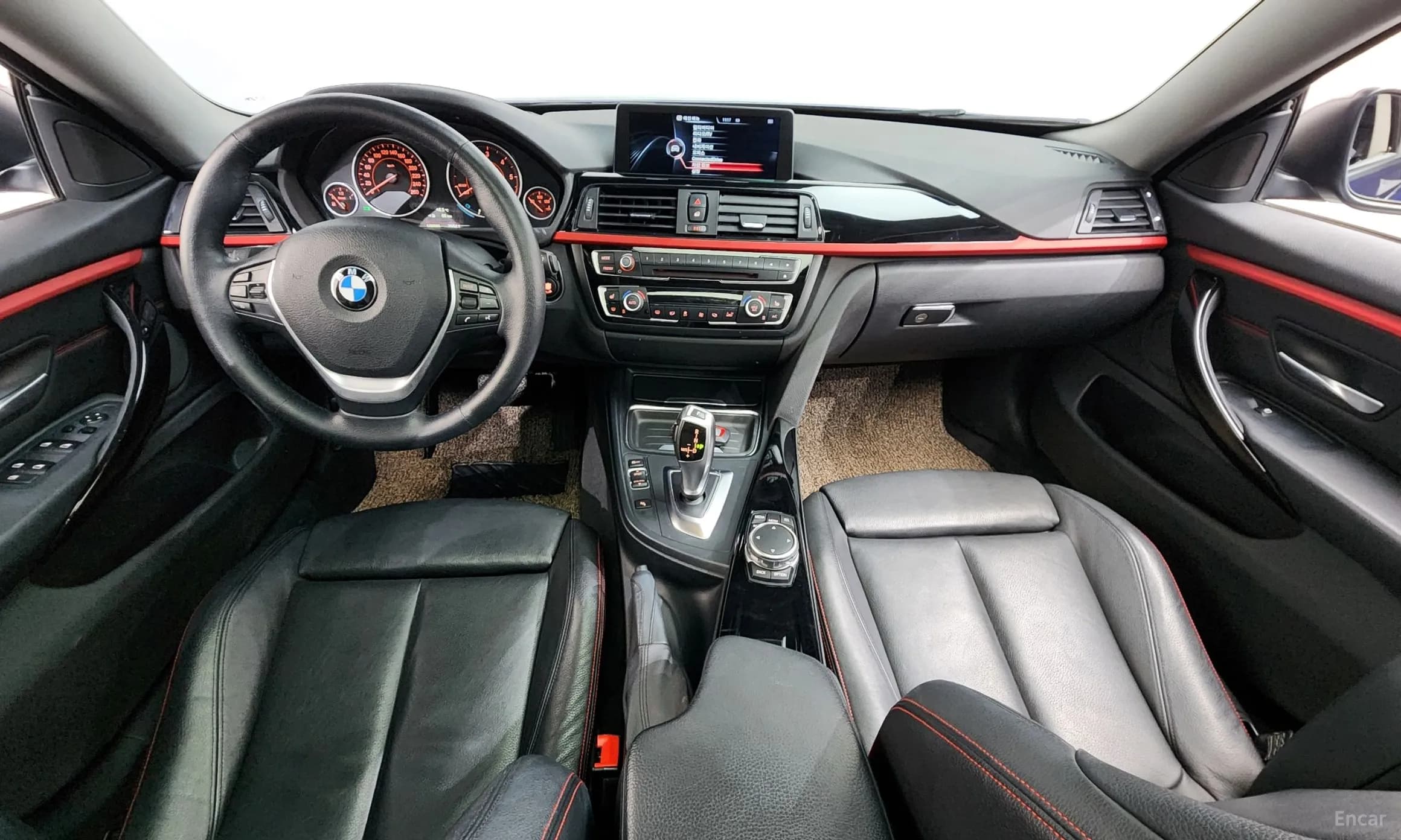 Series 4 (F32)