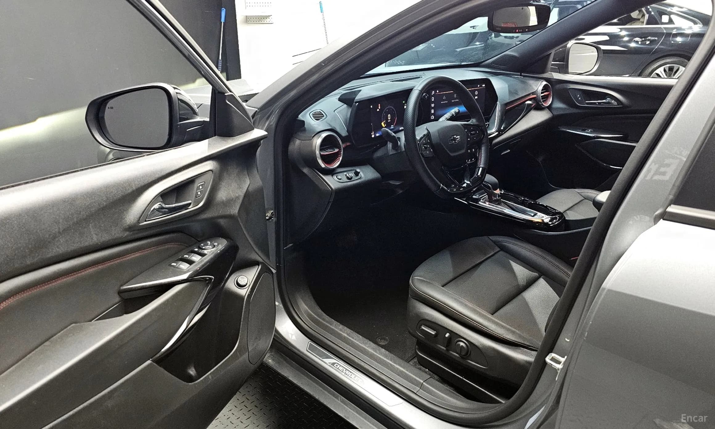 Trax Crossover