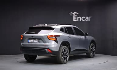 Trax Crossover