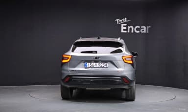 Trax Crossover