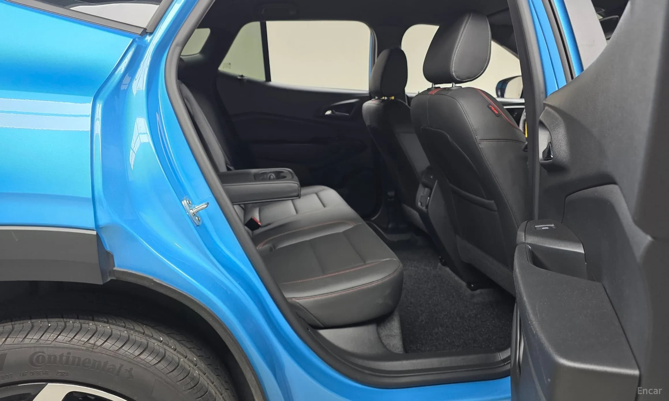 Trax Crossover