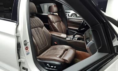 5 Series (G30)