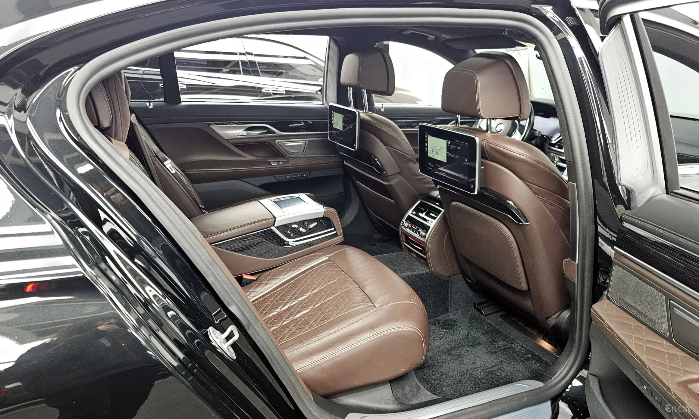 7 Series (G11)