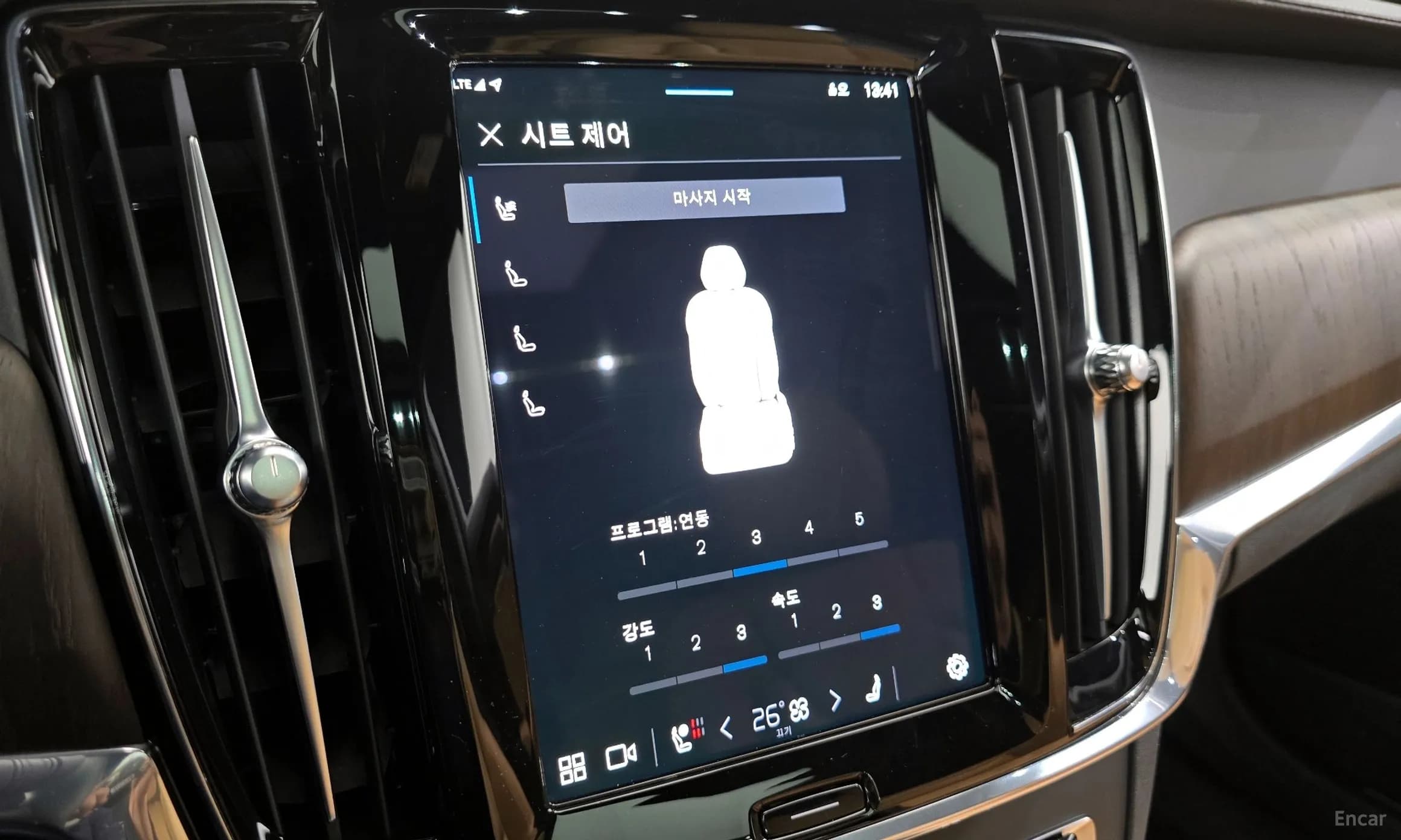 S90