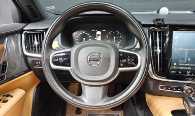 S90