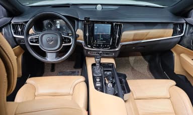S90