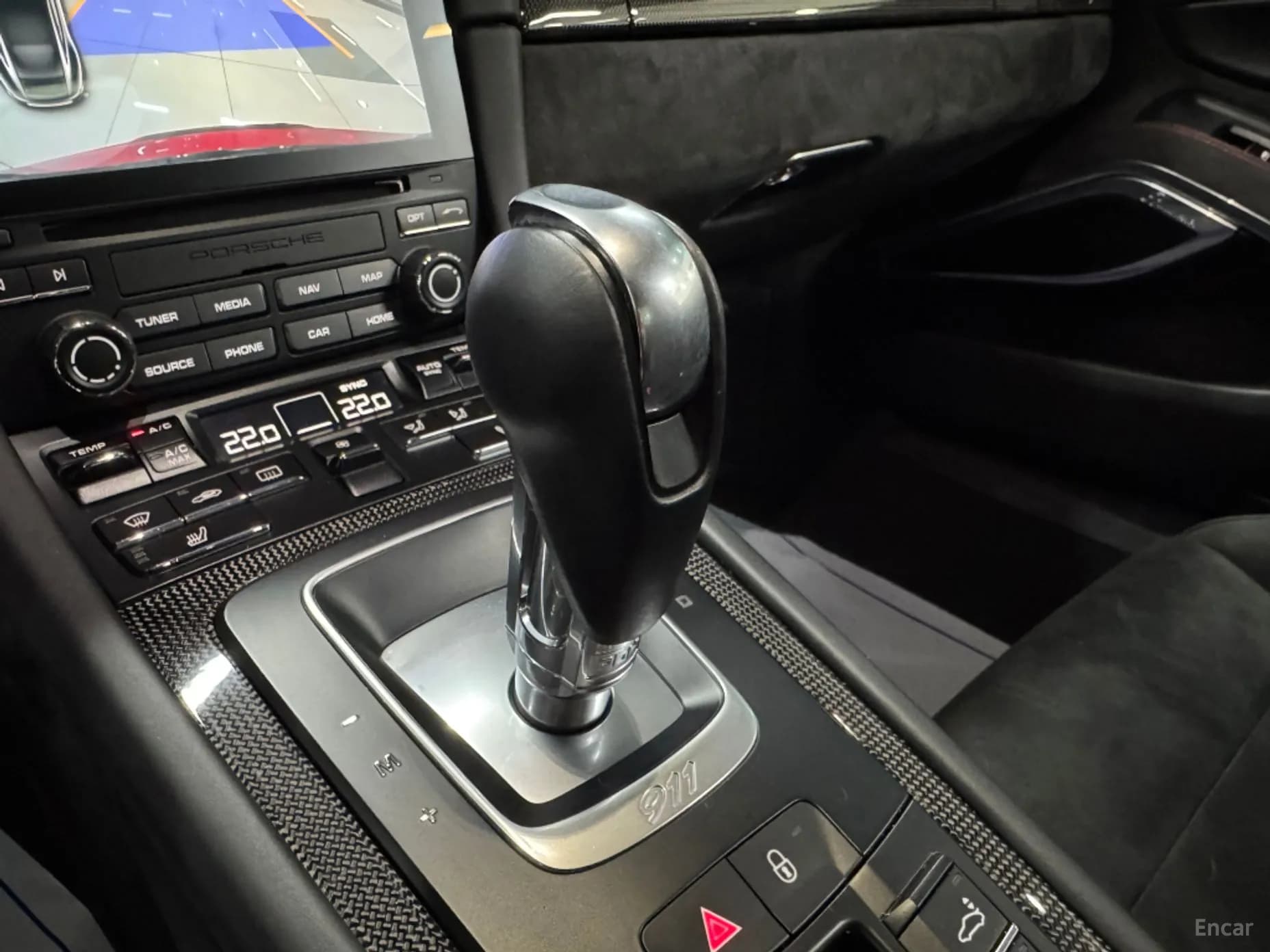 910