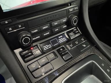 910