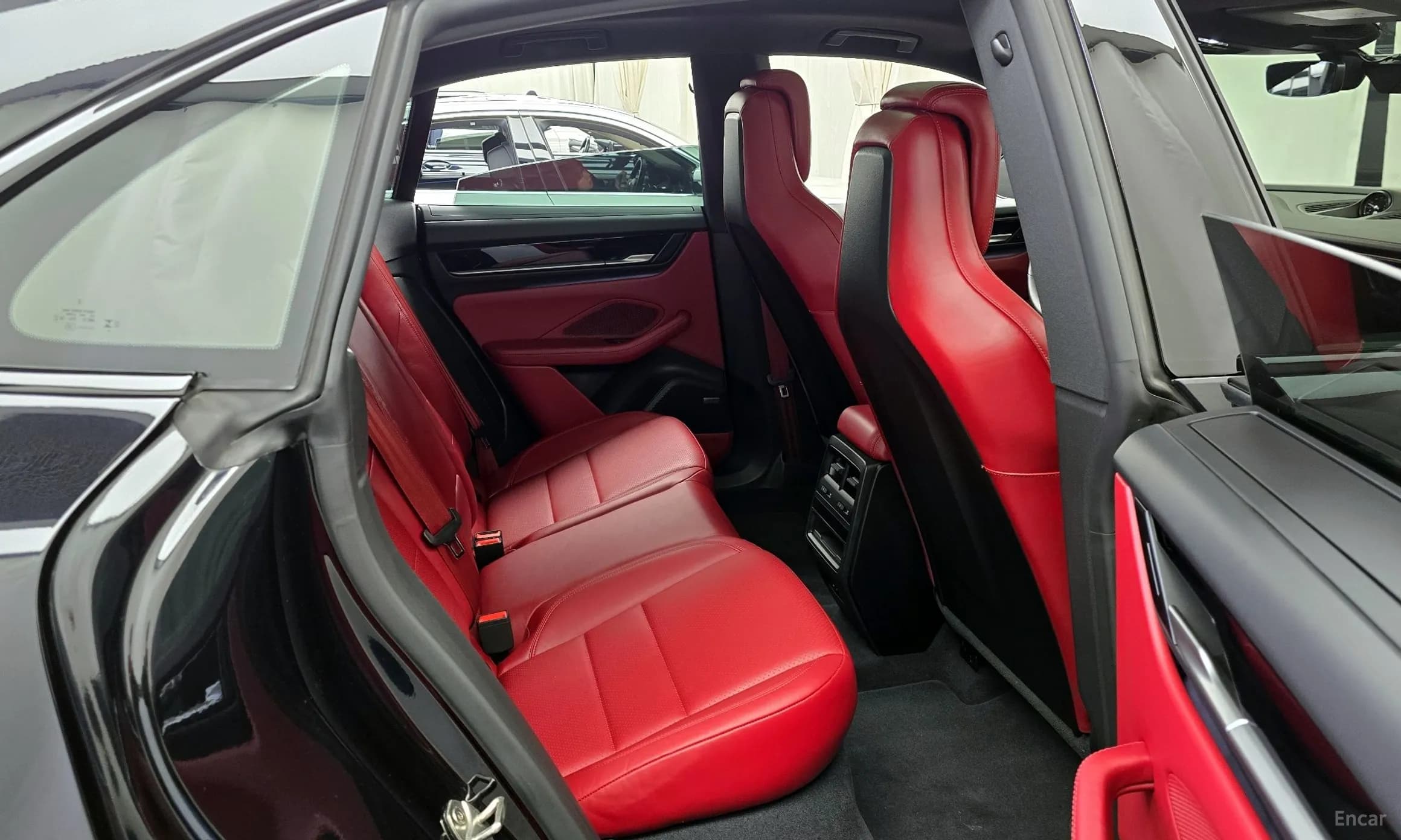 Macan EV
