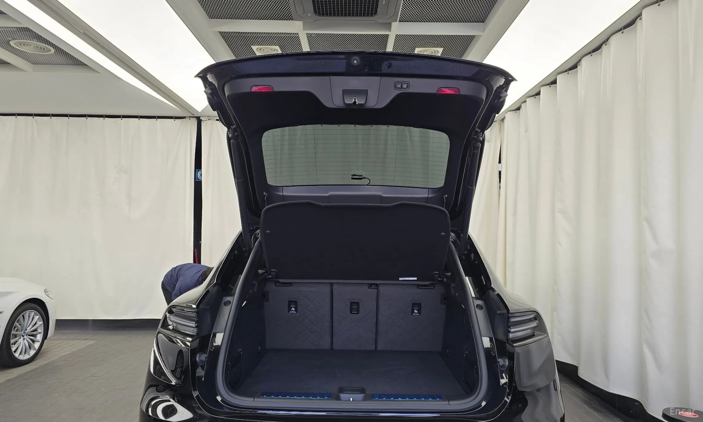 Macan EV