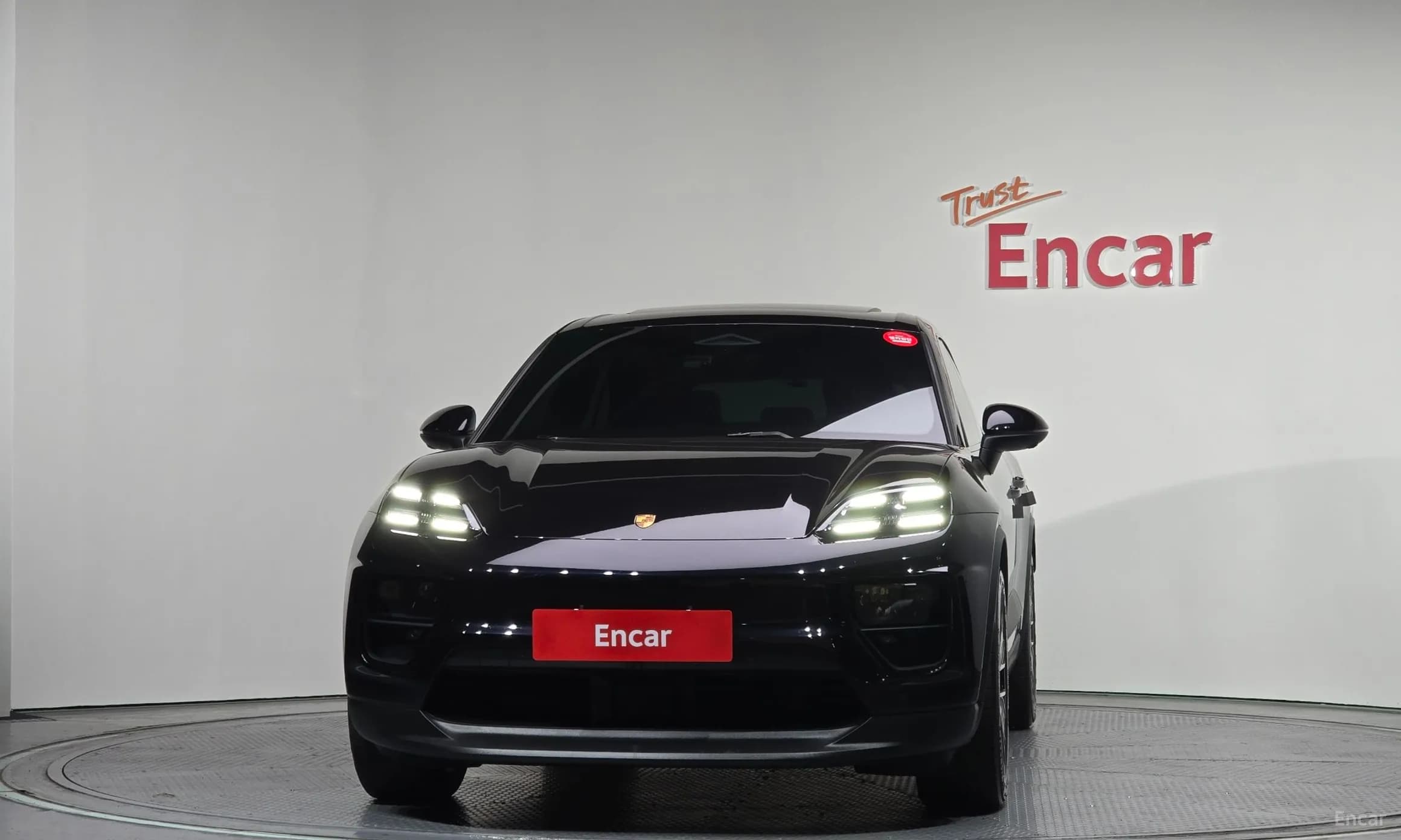 Macan EV