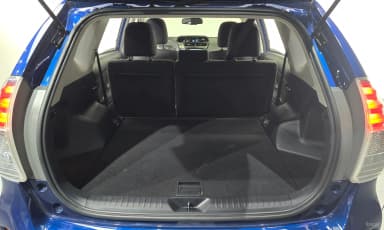 Prius V