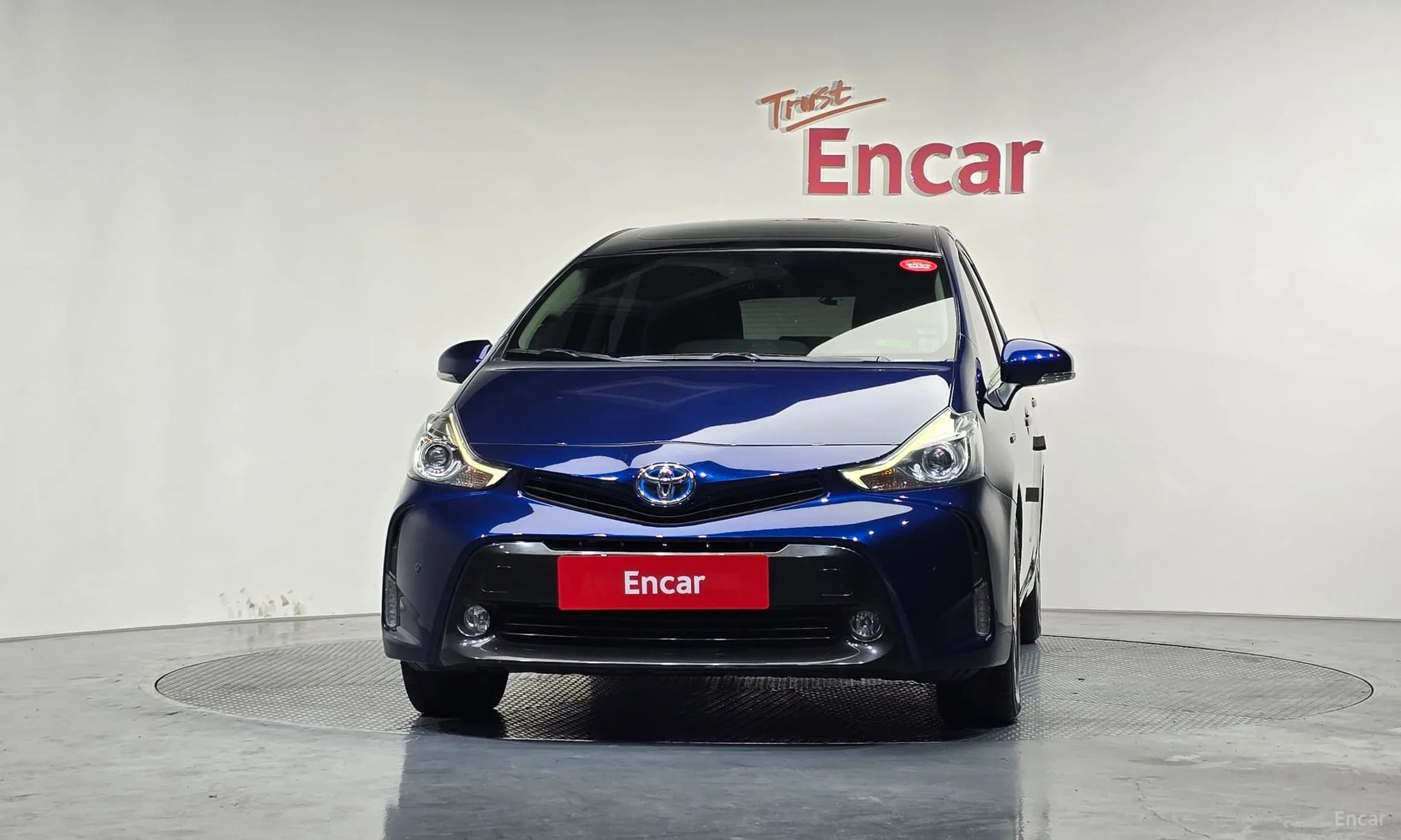 Prius V
