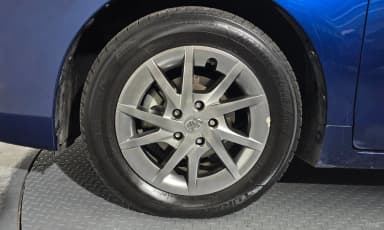 Prius V