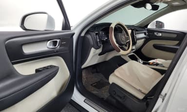 XC40