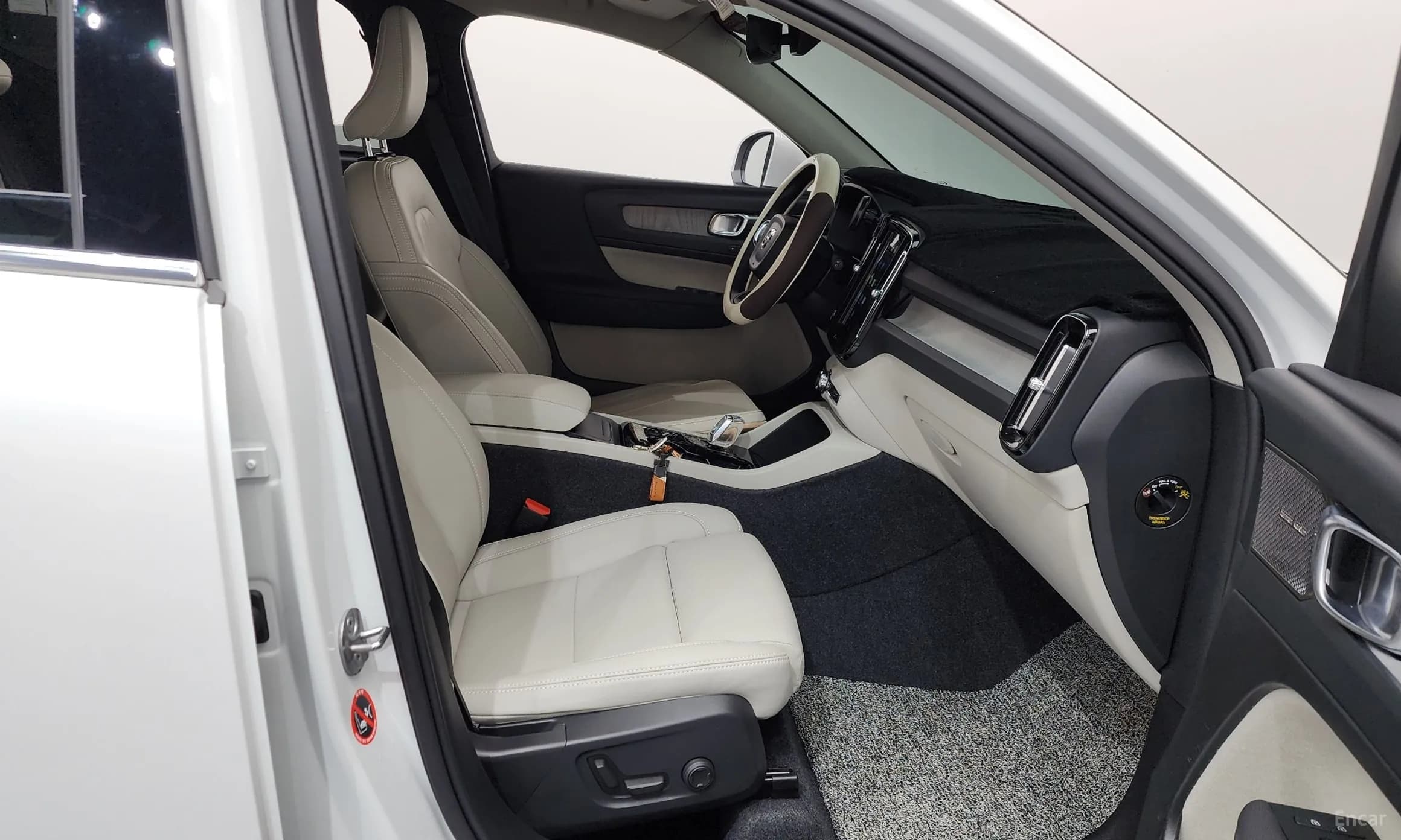 XC40