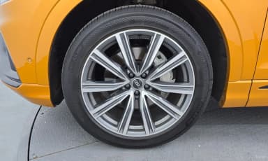 Q8 (4M)