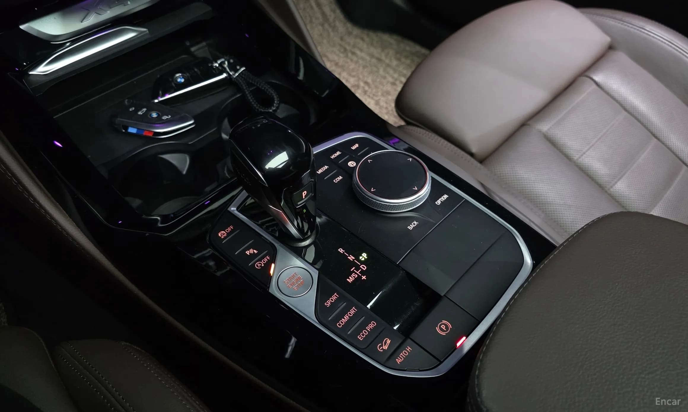 X4 (G02)