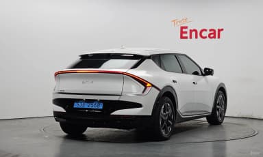 EV6