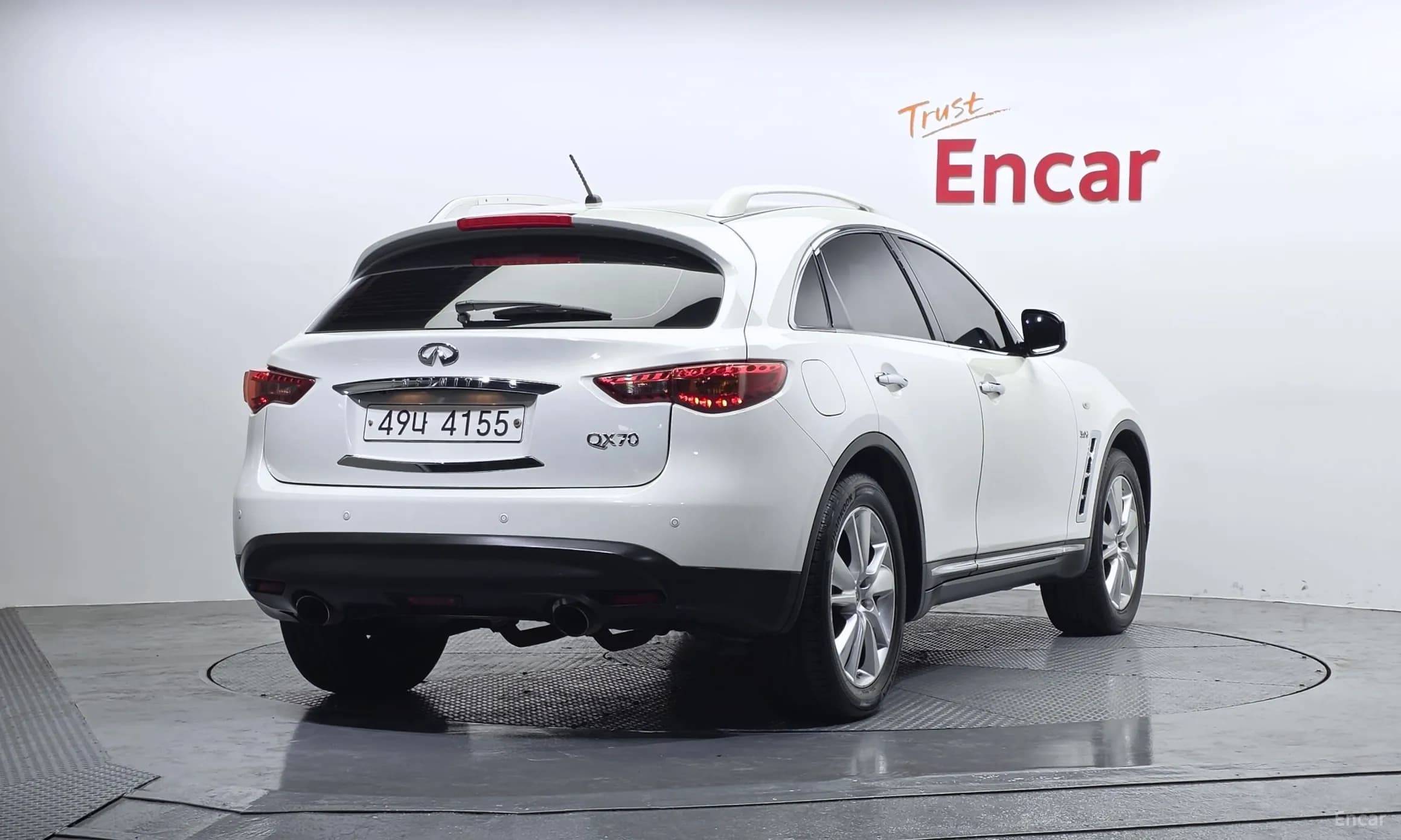 QX70