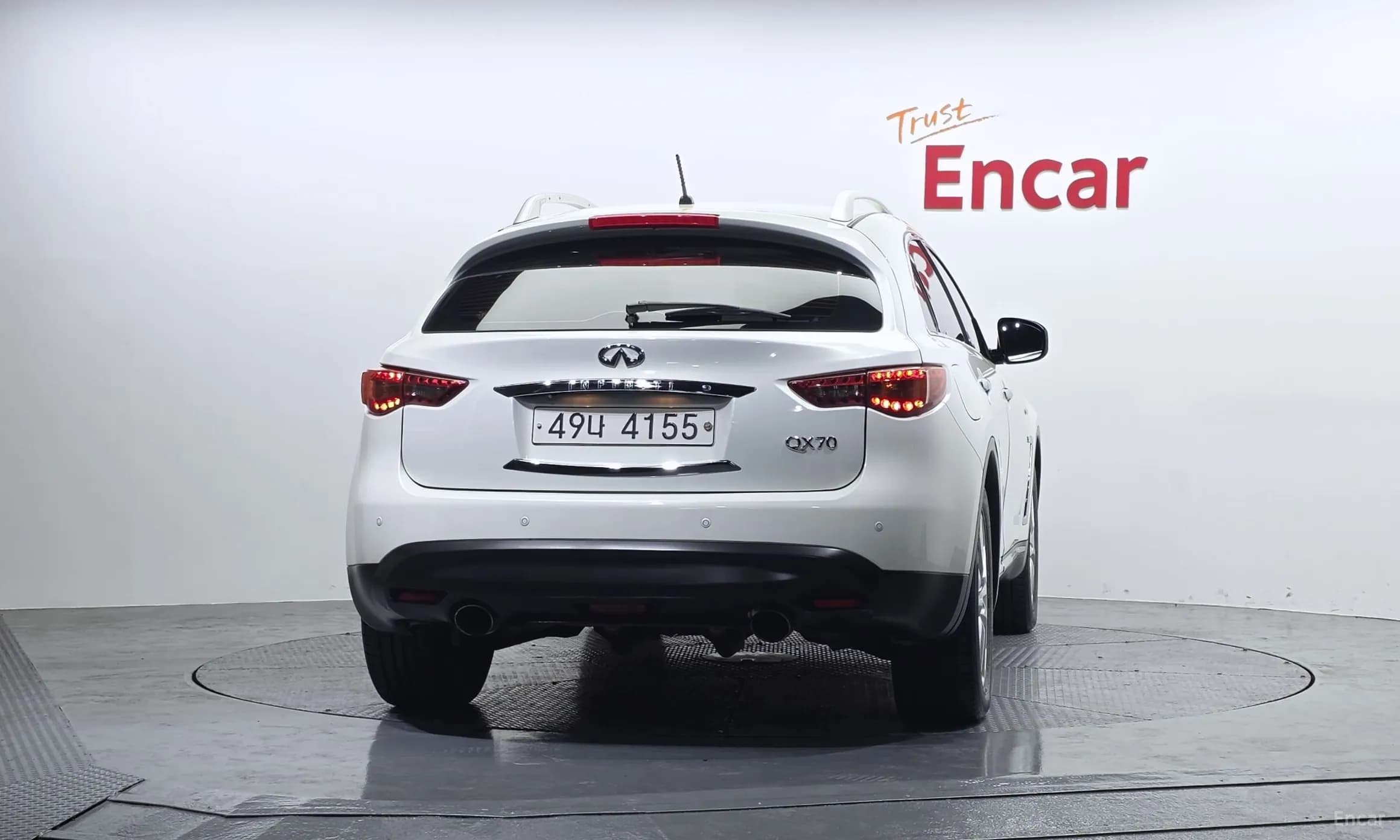 QX70