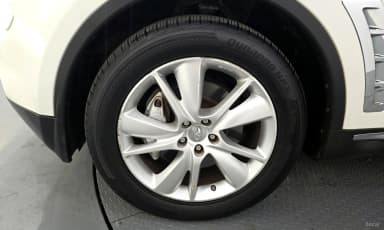 QX70