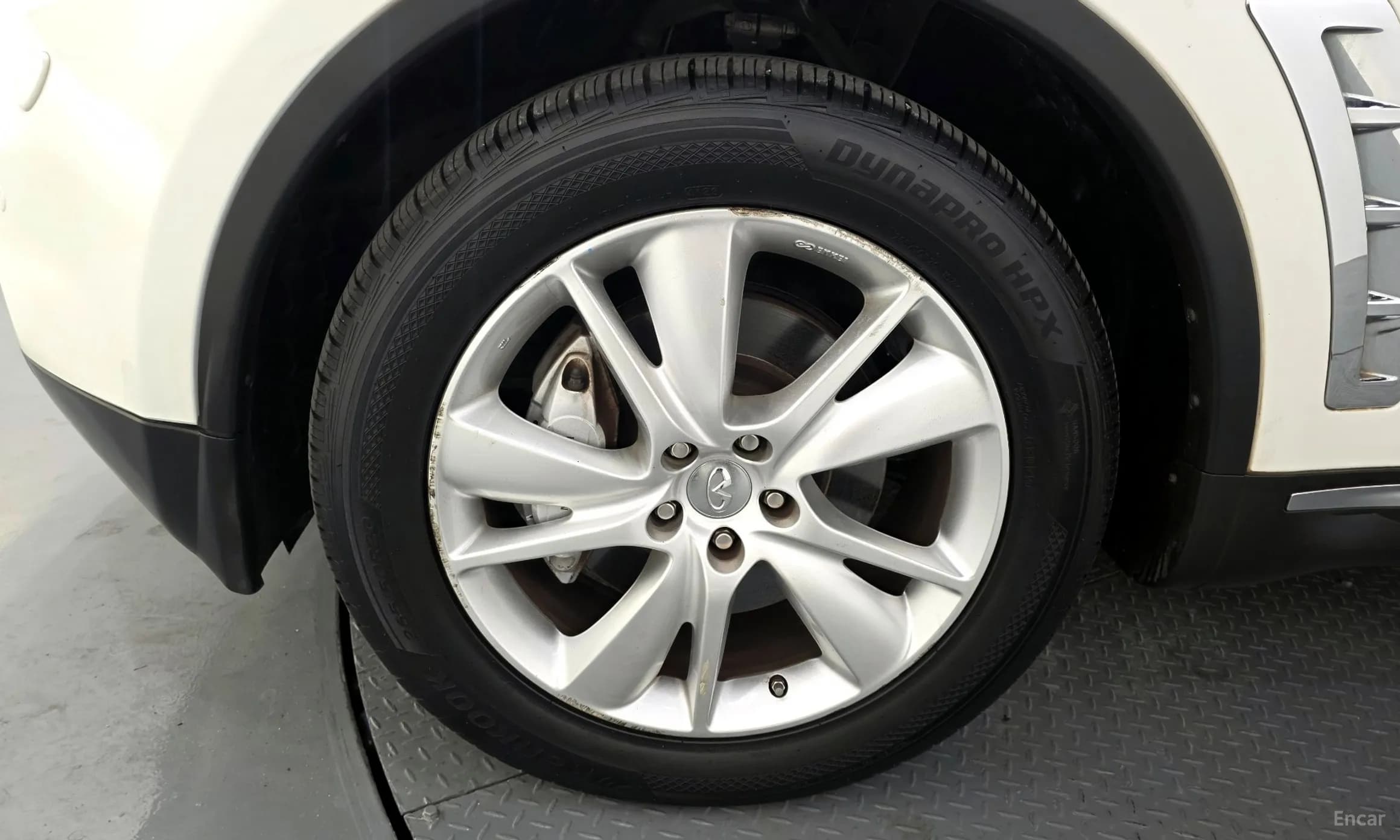 QX70