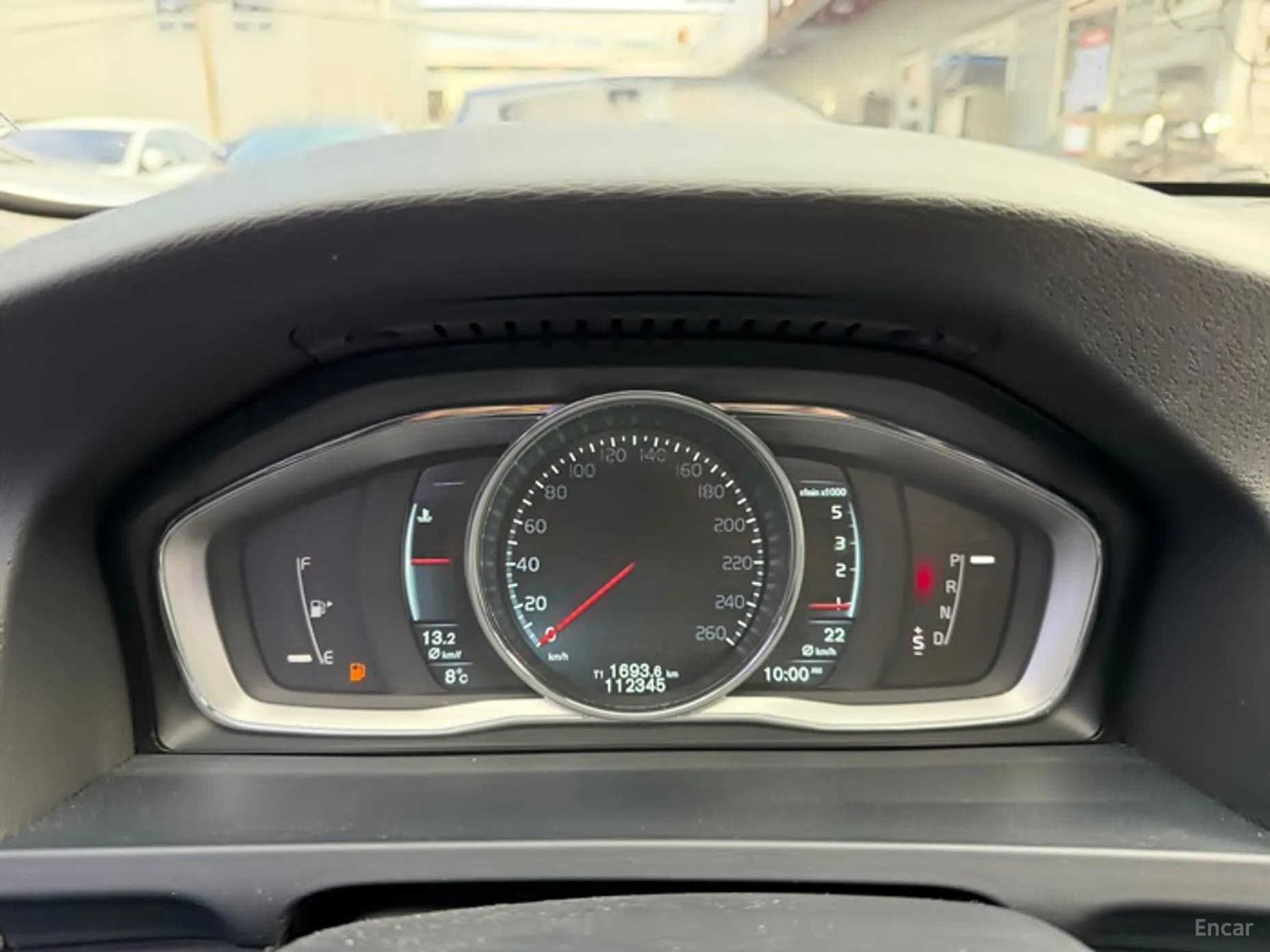 V60