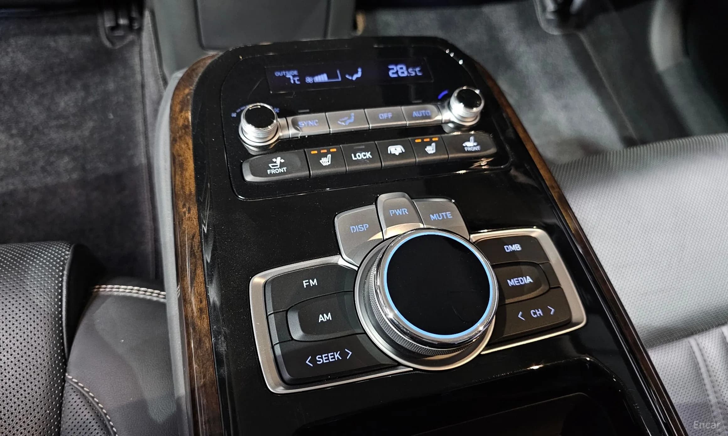 G90