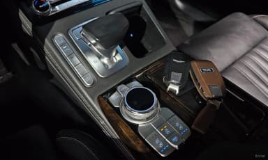 G90