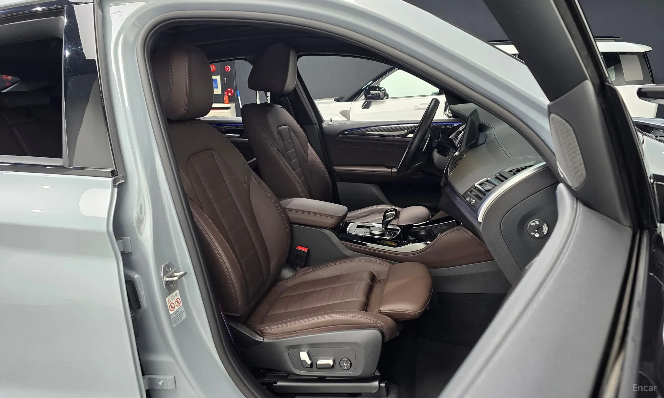 X4 (G02)