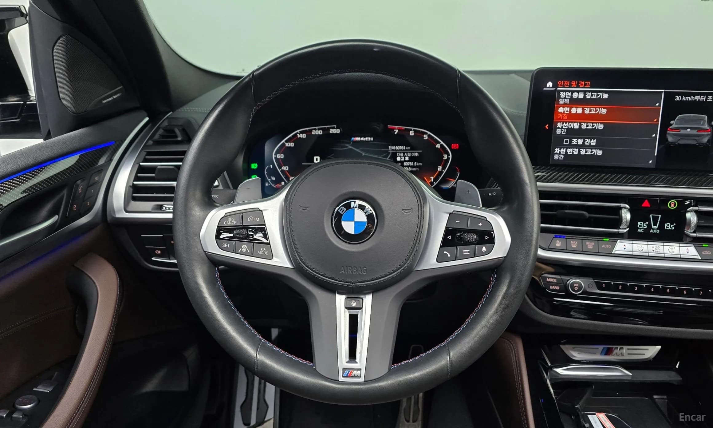 X4 (G02)