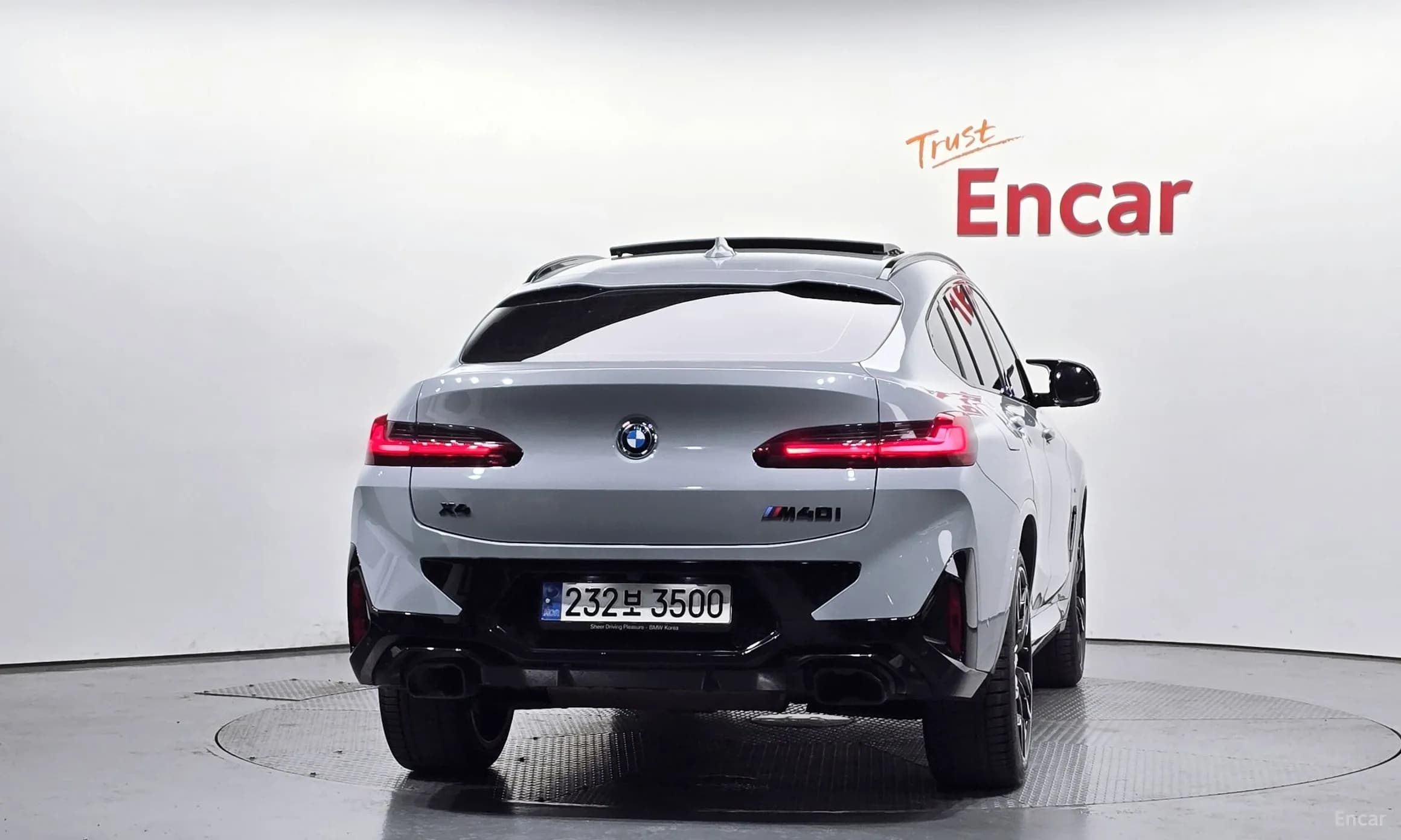 X4 (G02)