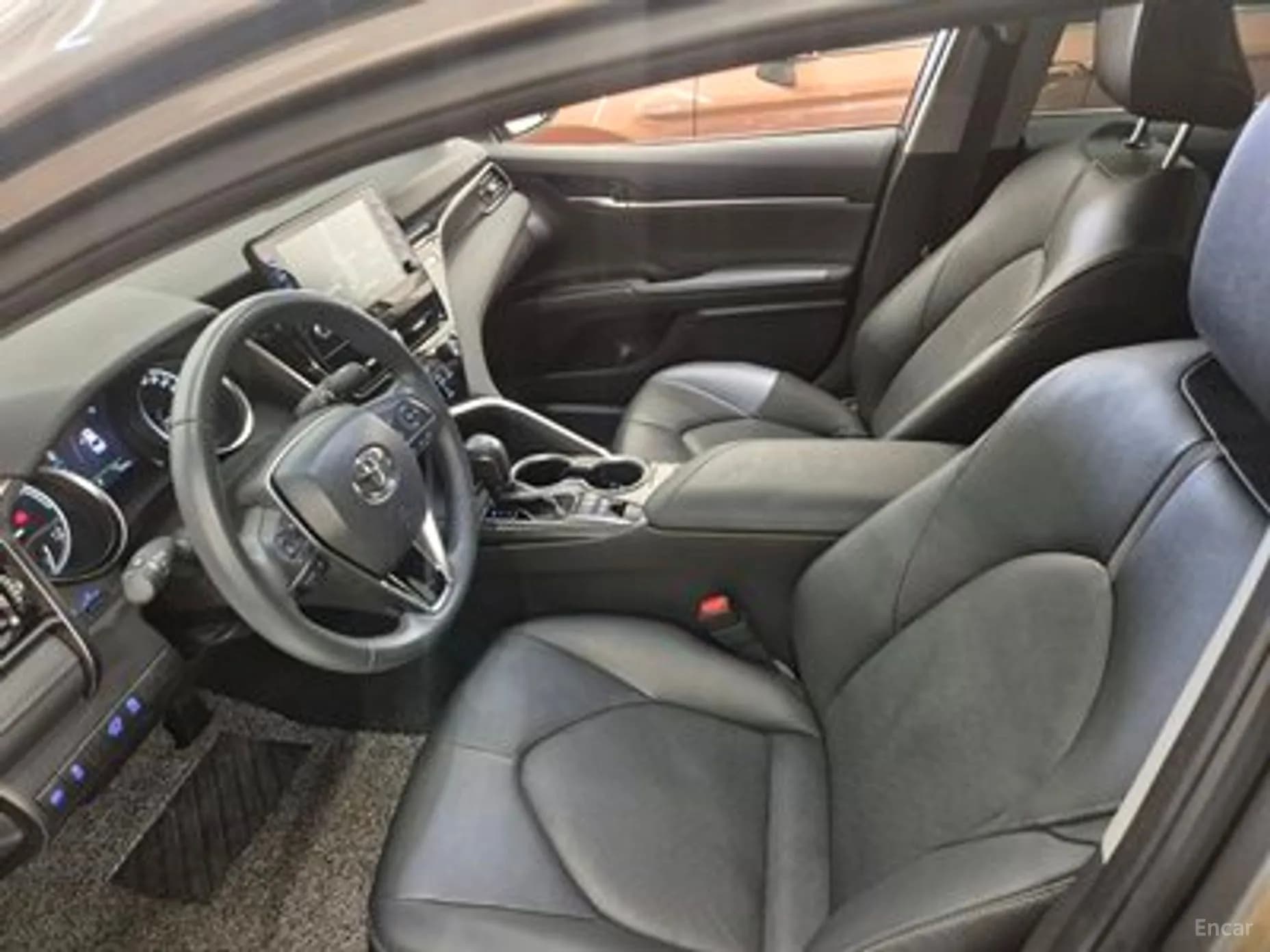 Camry (XV70)