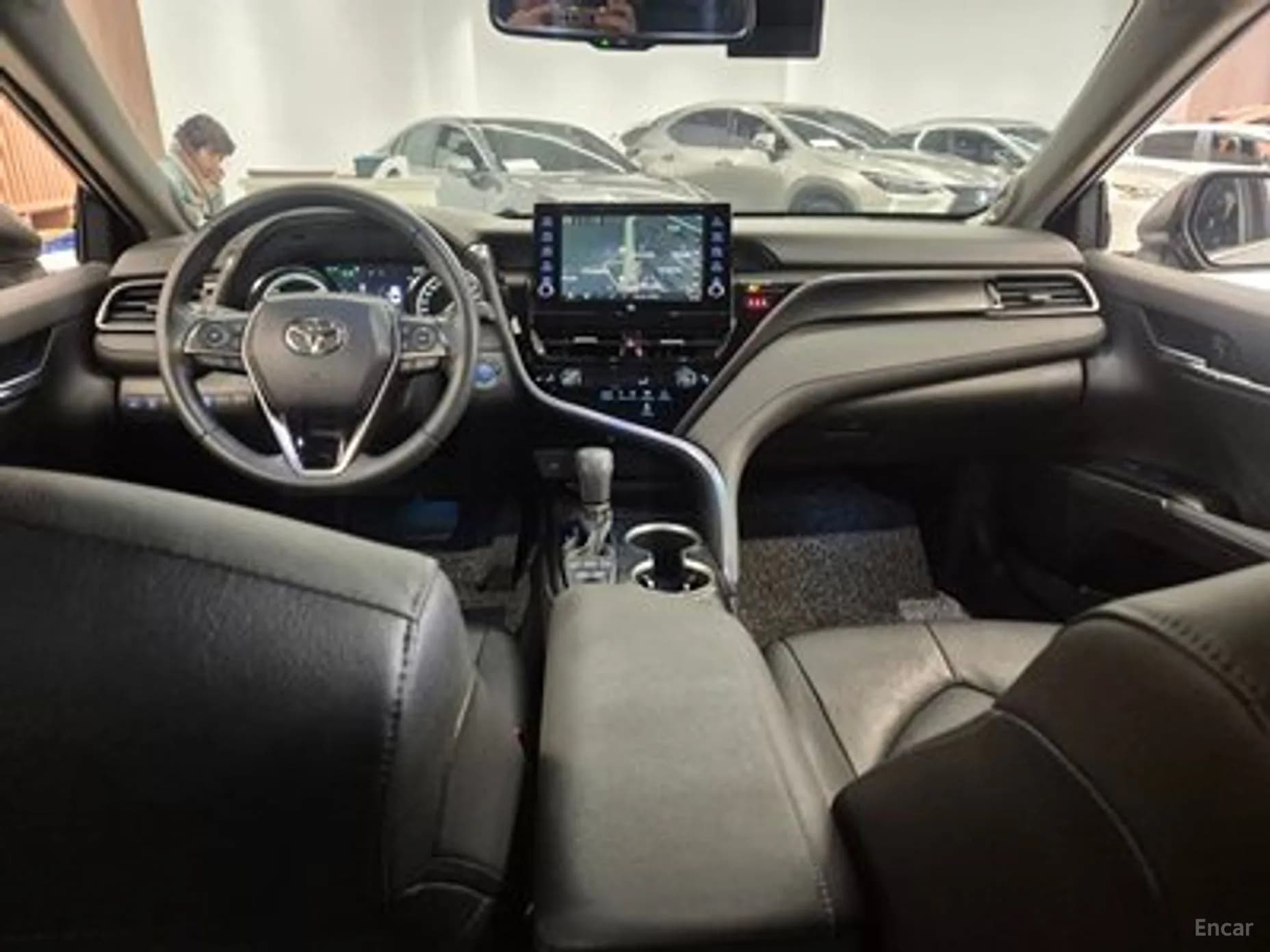 Camry (XV70)