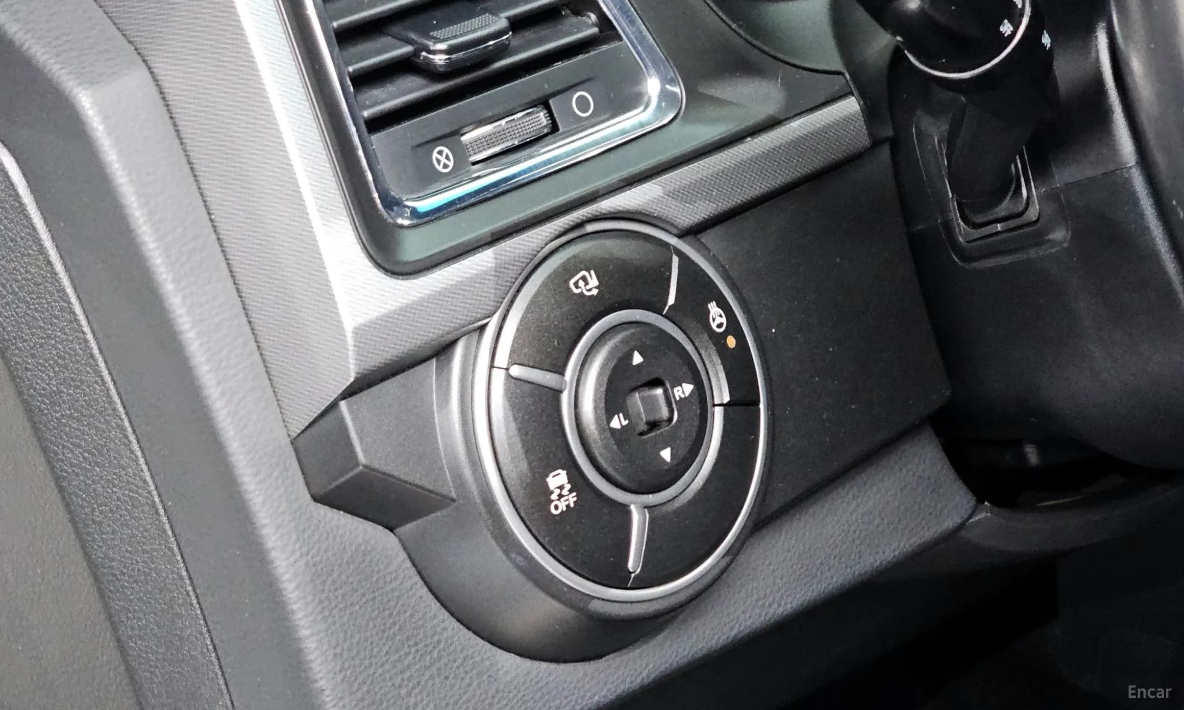 Korando Sports