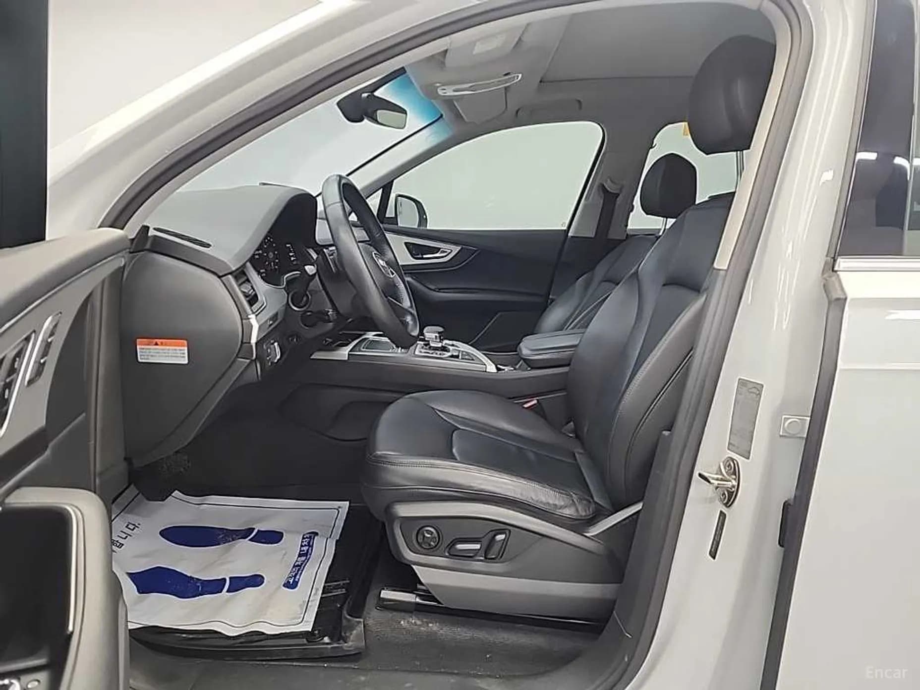 Q7 (4M)