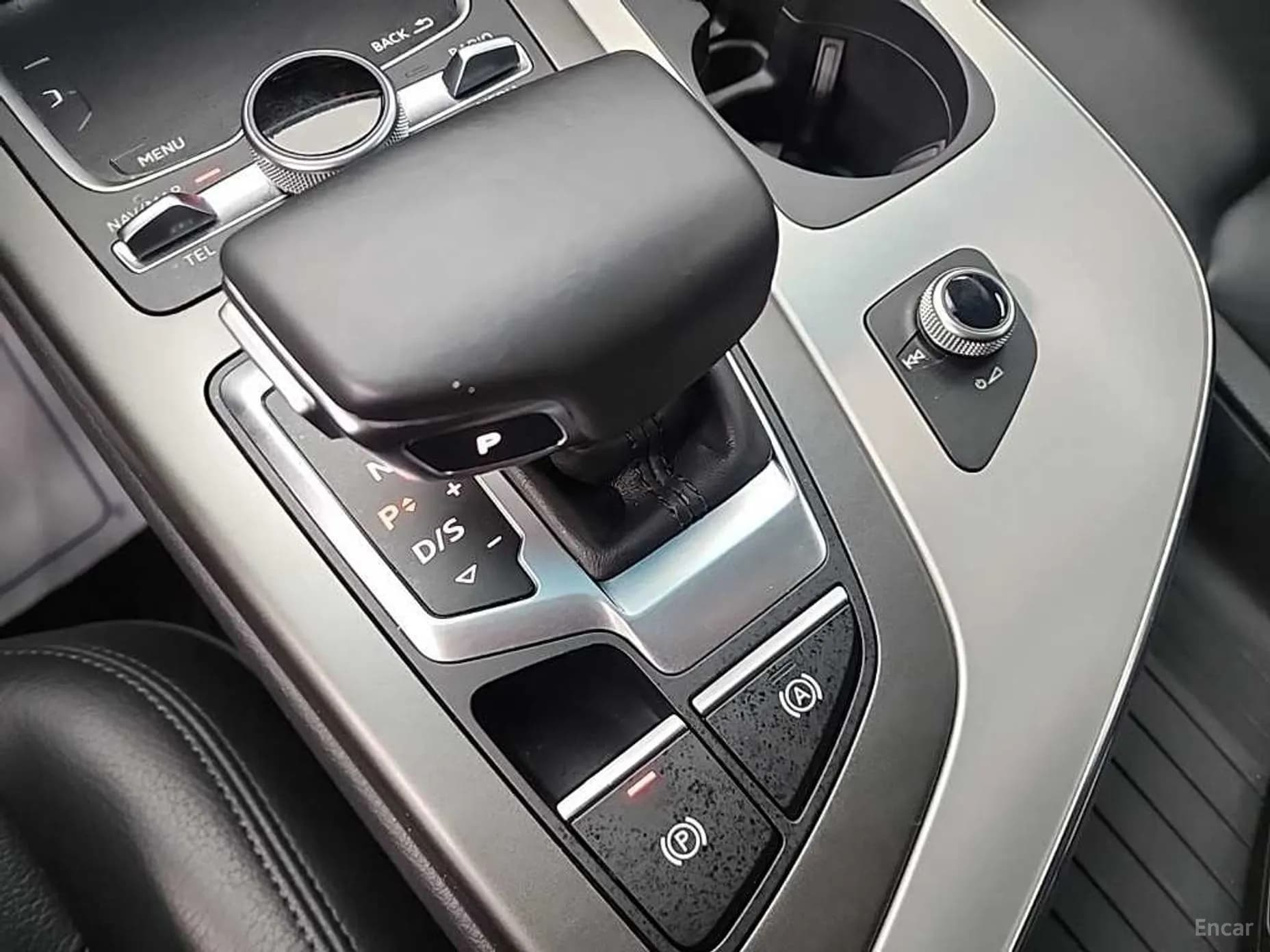 Q7 (4M)