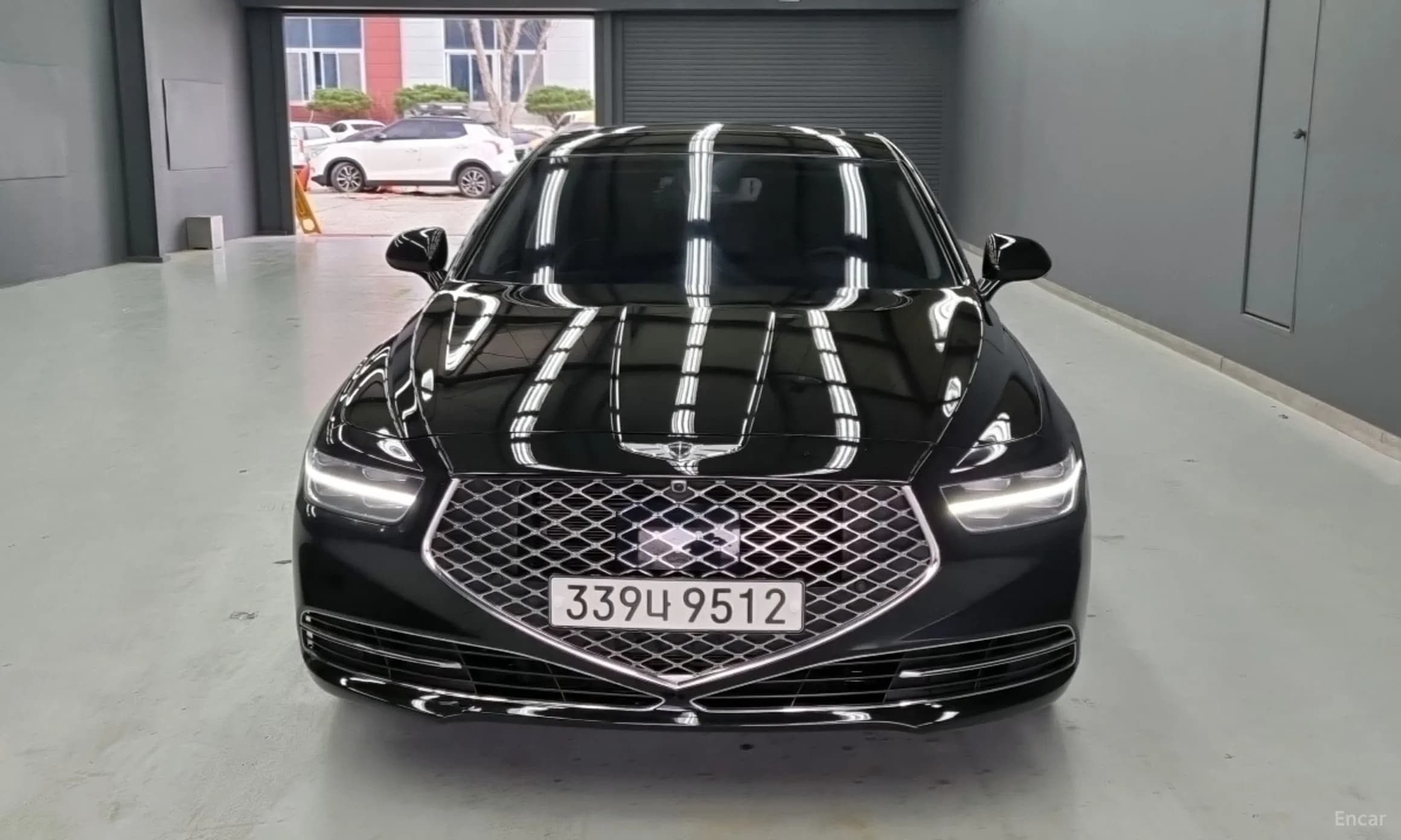 G90