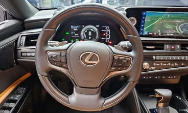 ES300h 7th Generation