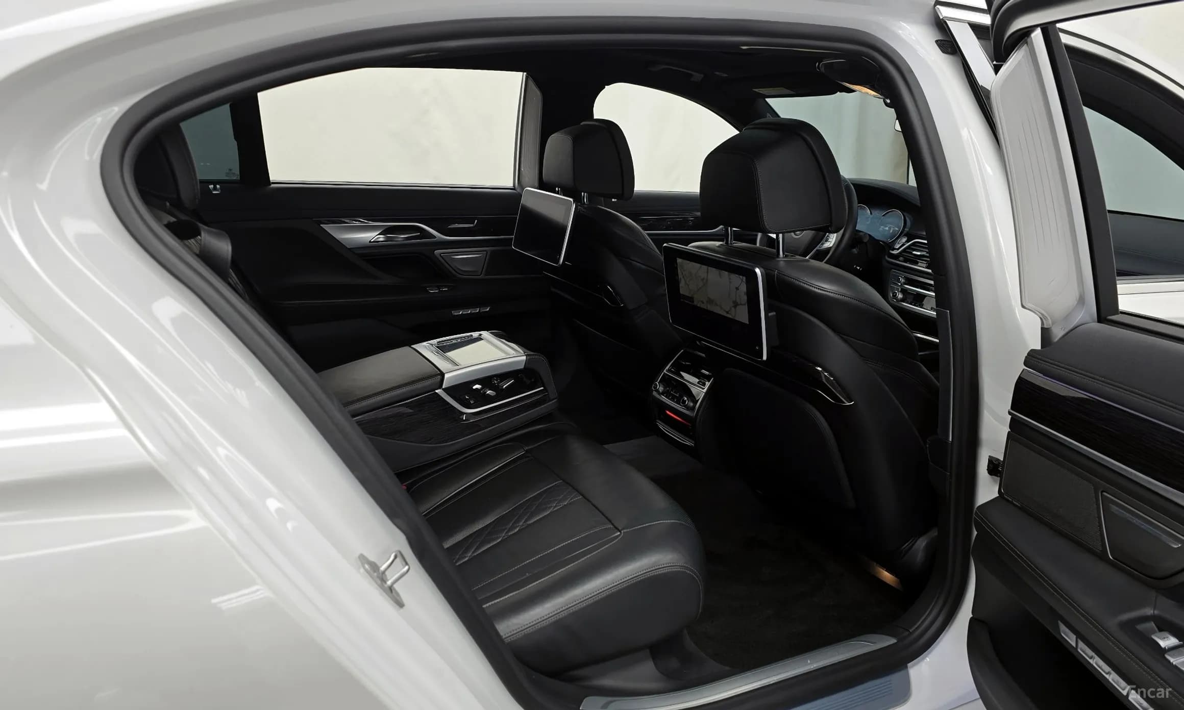 7 Series (G11)