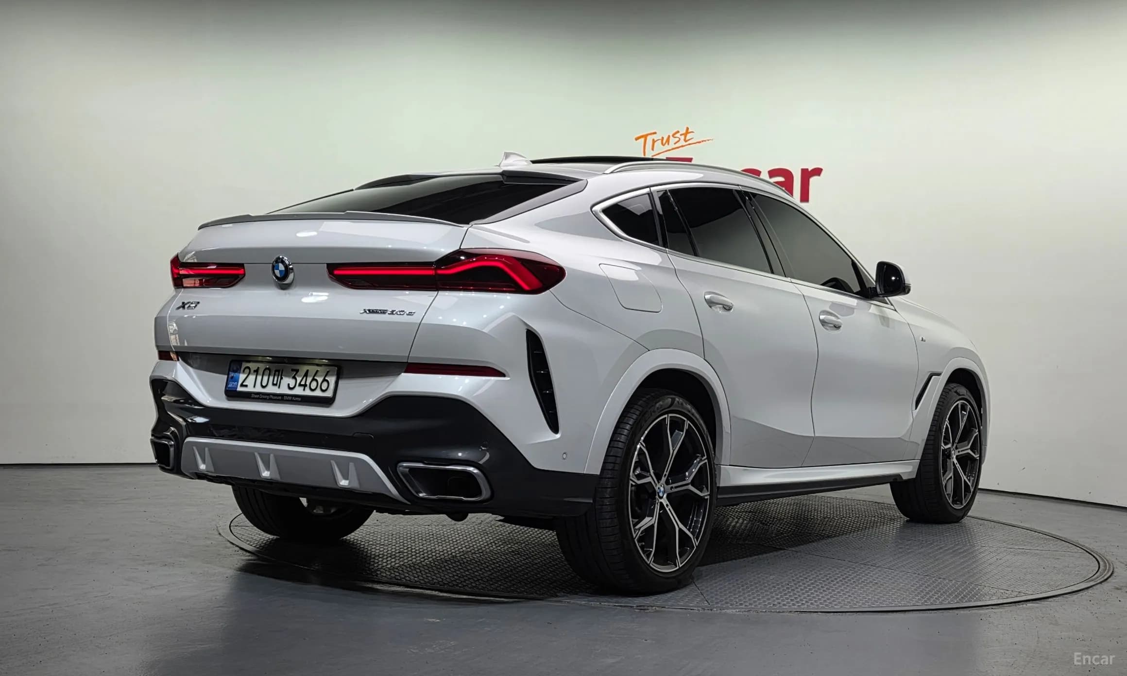 X6 (G06)