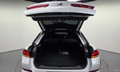 X6 (G06)