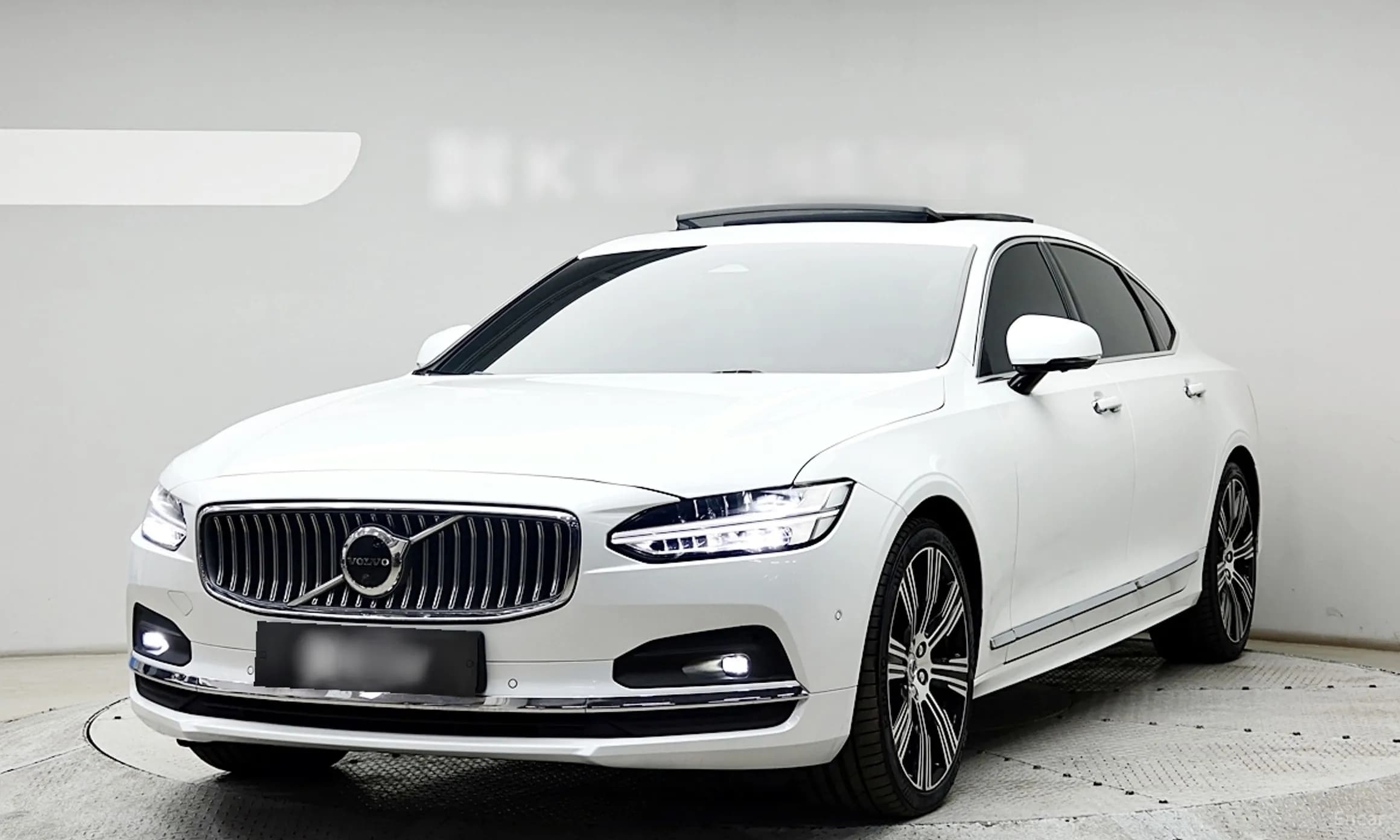 S90