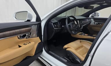 S90