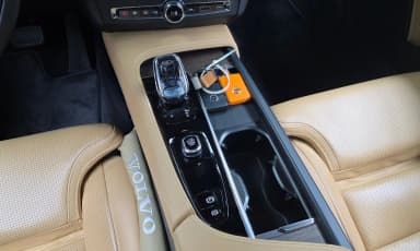 S90