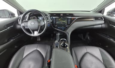 Camry (XV70)