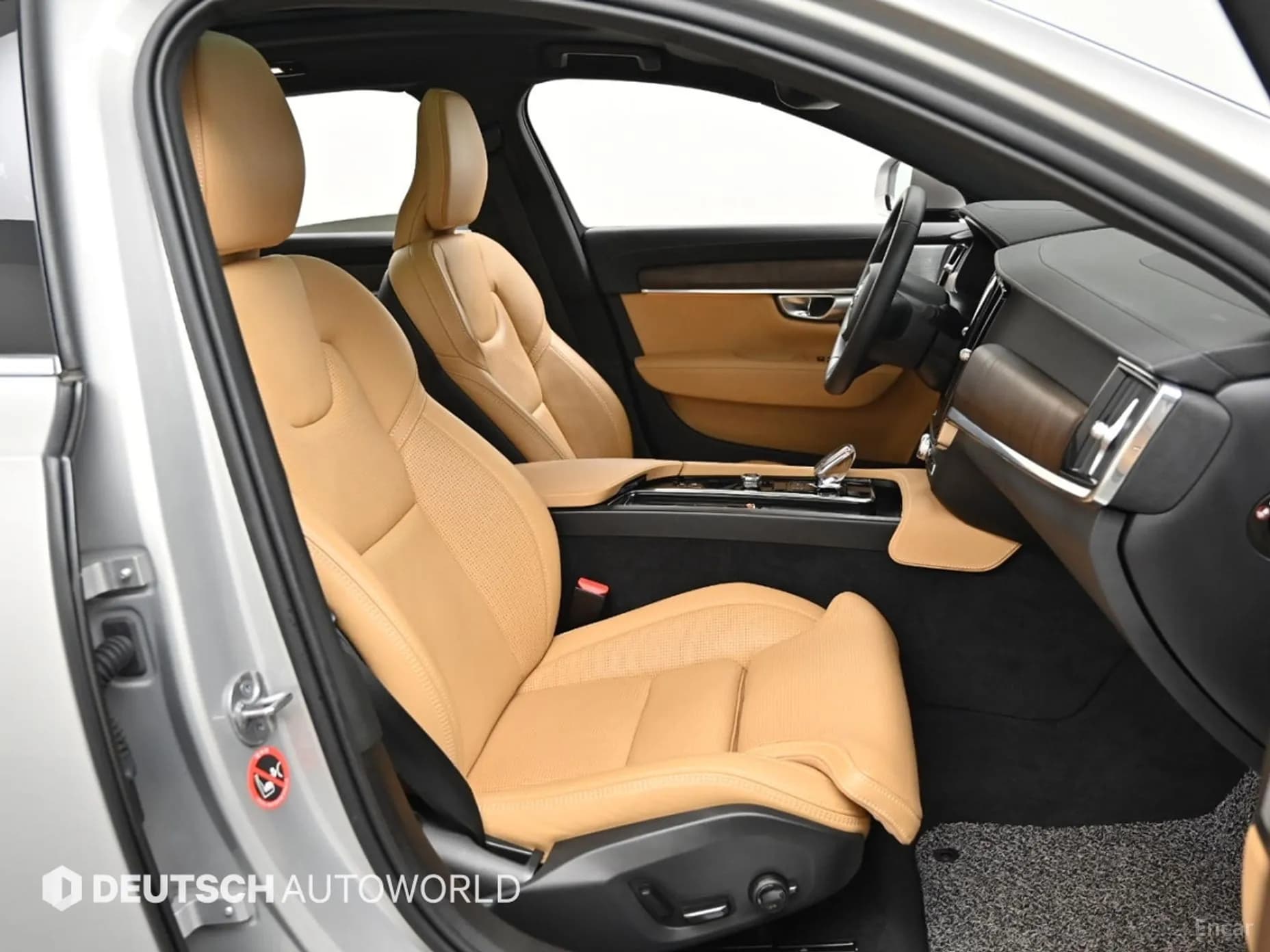 S90